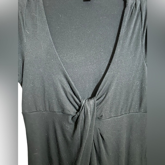 Banana Republic Women’s Cap Sleeve V-Neck Twist Front Top Stretch Size Small - Picture 3 of 10